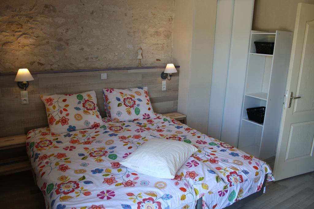 La Perle Du Lot Bed and Breakfast Castelnau-Montratier Værelse billede